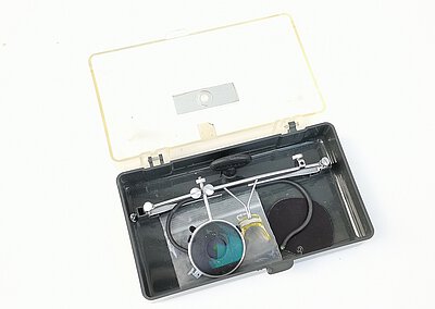 Knobloch Schießbrille, Ohrbügelbrille mit Glas und Irisblende