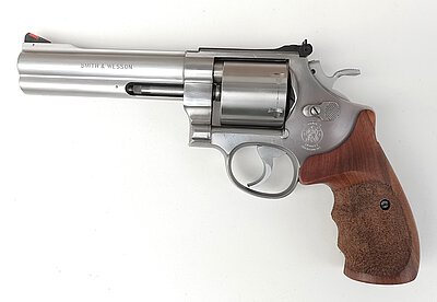 Smith & Wesson, mle. 627-0, cal. .357 Mag., canon de 5,5 pouces