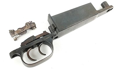 Deutscher Stecher für Mauser 98k standard inkl. Magazinkasten u. Abzugsstollen